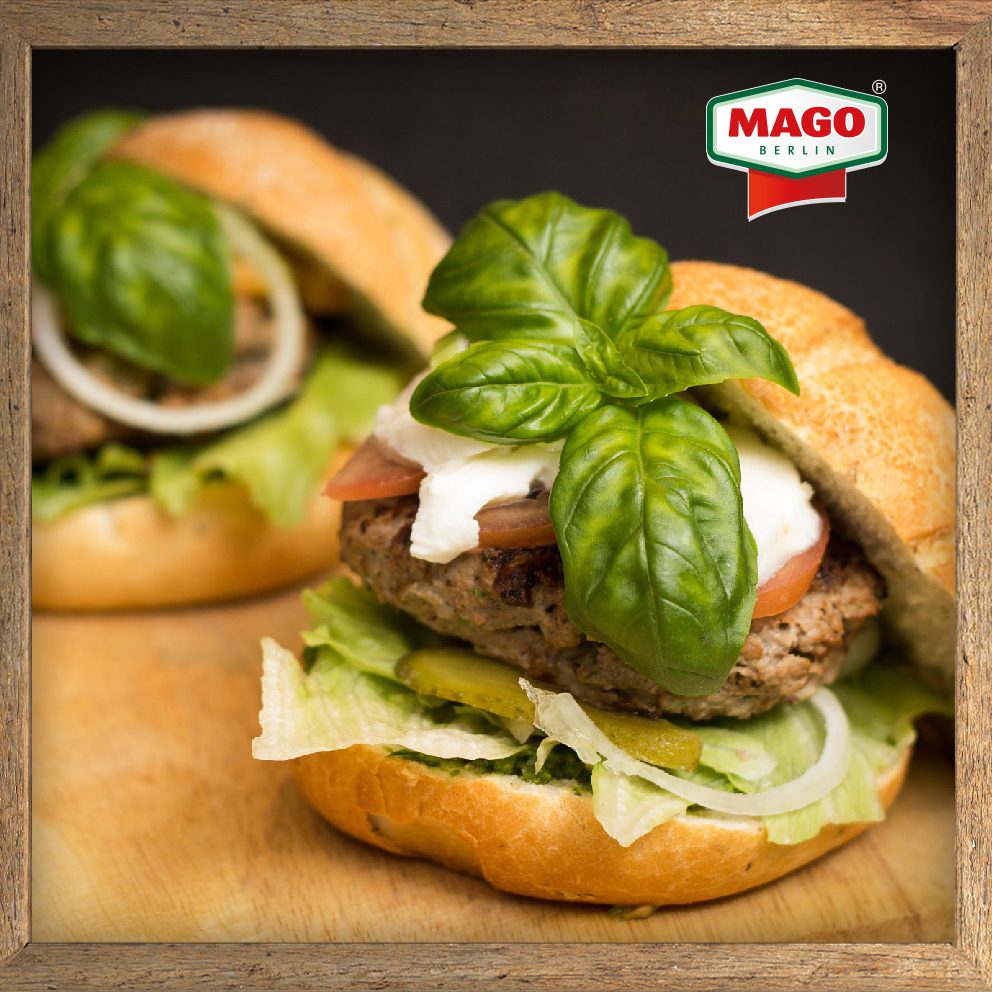 Avocado-Burger mit MAGO Buletten